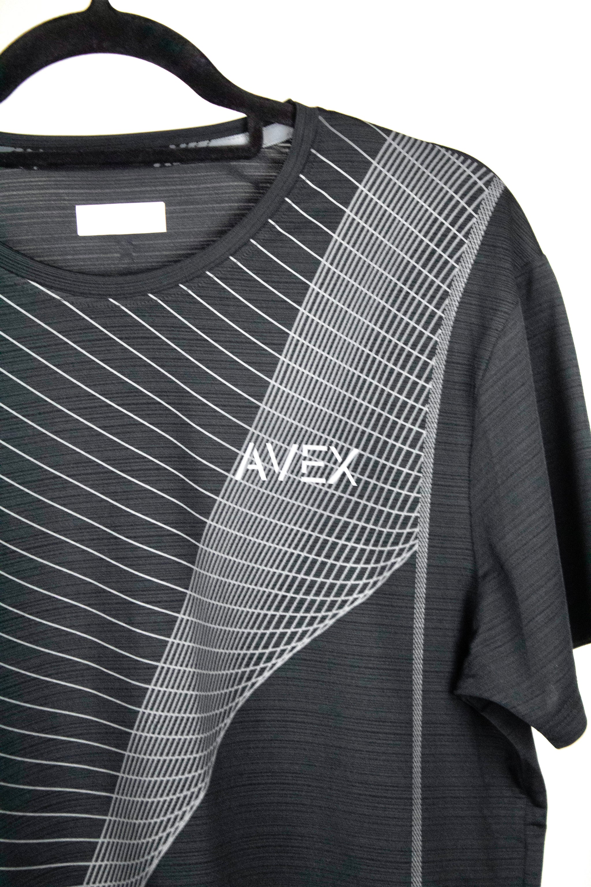 ★OAMC★ Avery Short Sleeve T-Shirt Black 23E28OAJ10COT00744 Rag & Bone Zig-Zag Avery Short Sleeve Shirt in Dark Grey